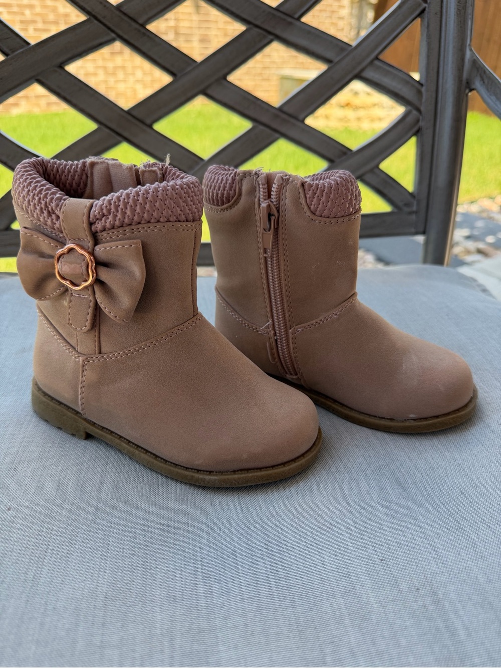 Rachel Shoes Girls Pink-Tan Bow Zip Ankle Boots size 7